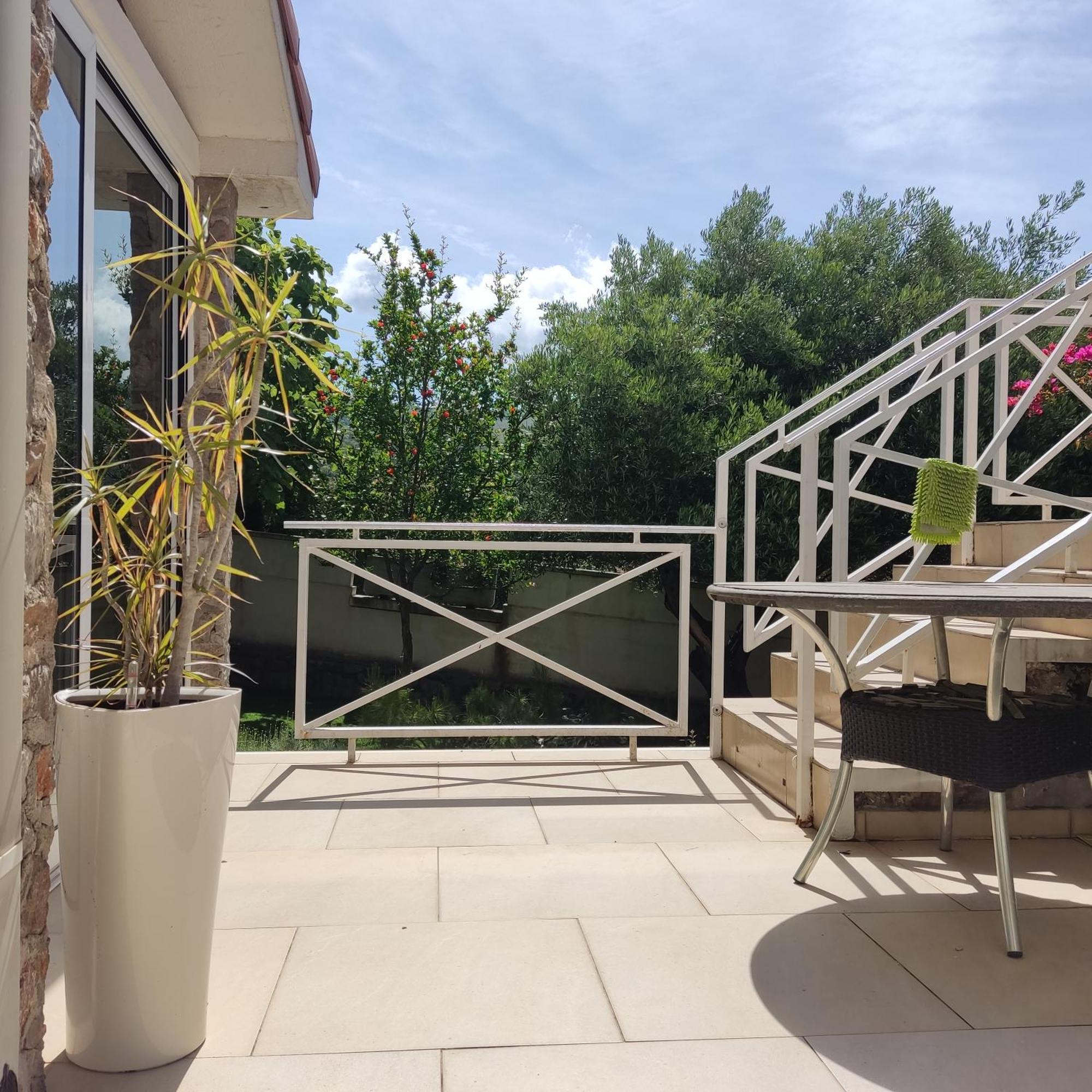 Suntime Villa 7 Тиват Екстериор снимка