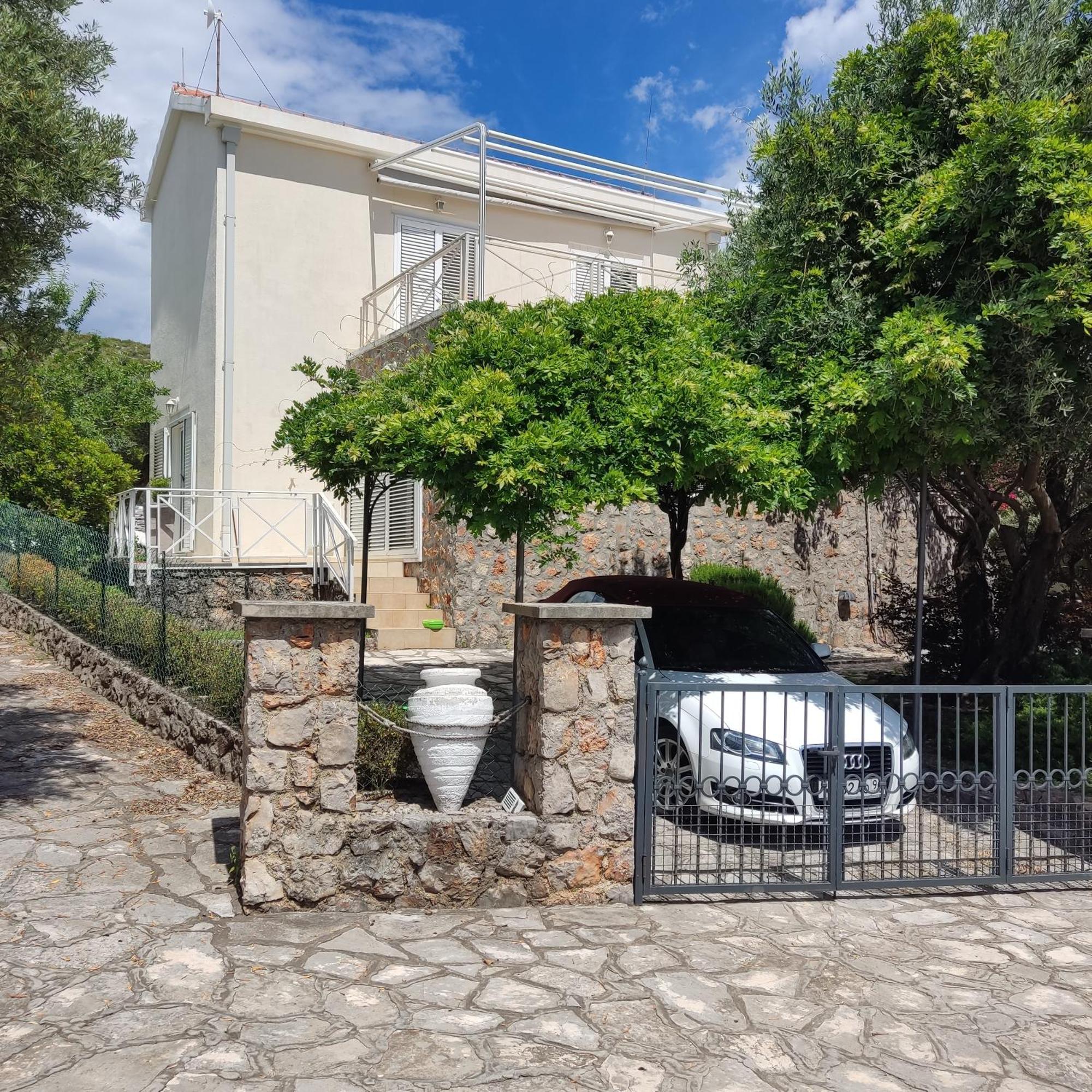 Suntime Villa 7 Тиват Екстериор снимка