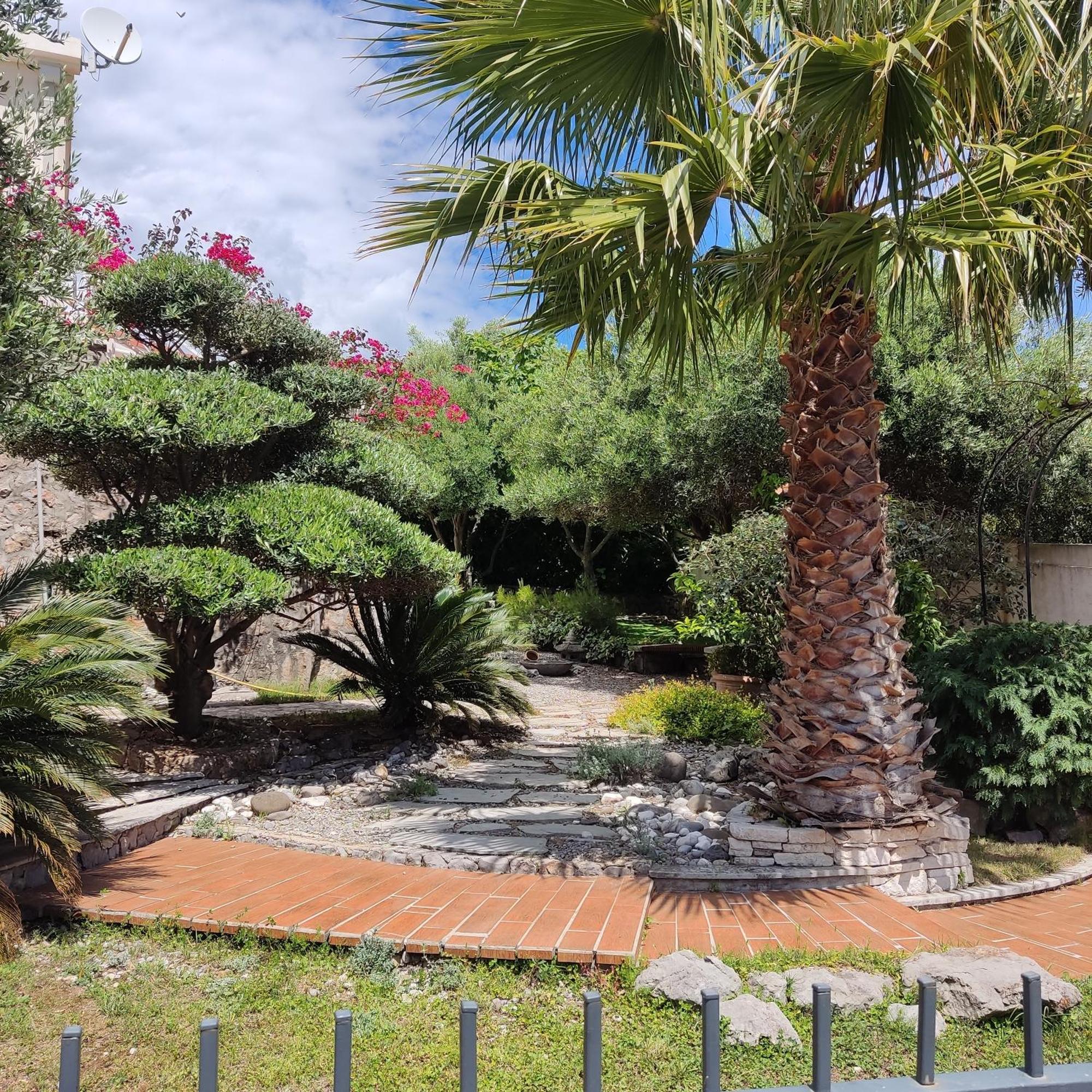Suntime Villa 7 Тиват Екстериор снимка