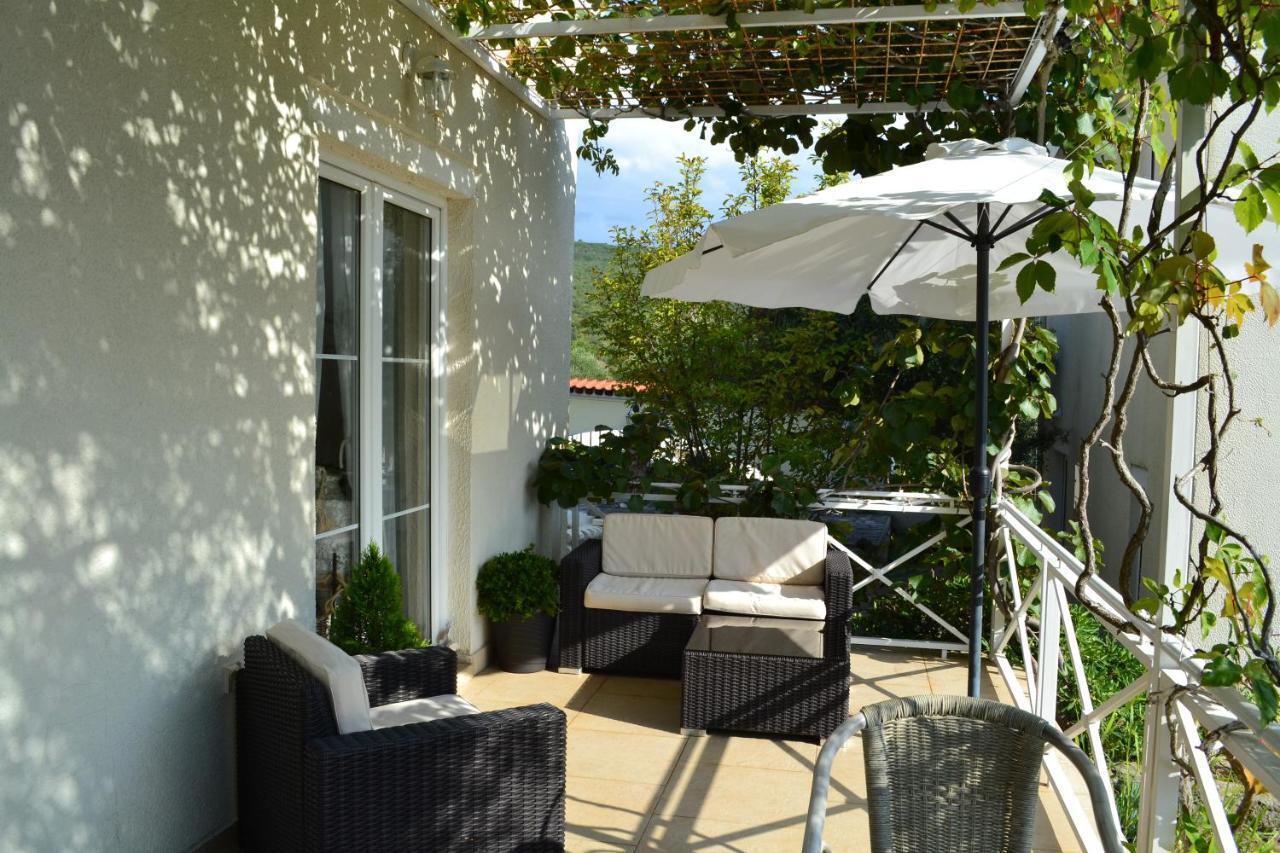 Suntime Villa 7 Тиват Екстериор снимка